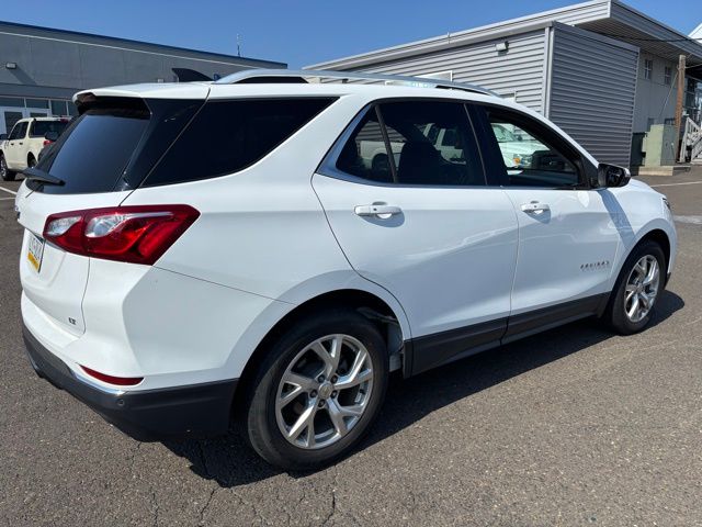 2019 Chevrolet Equinox LT photo 3