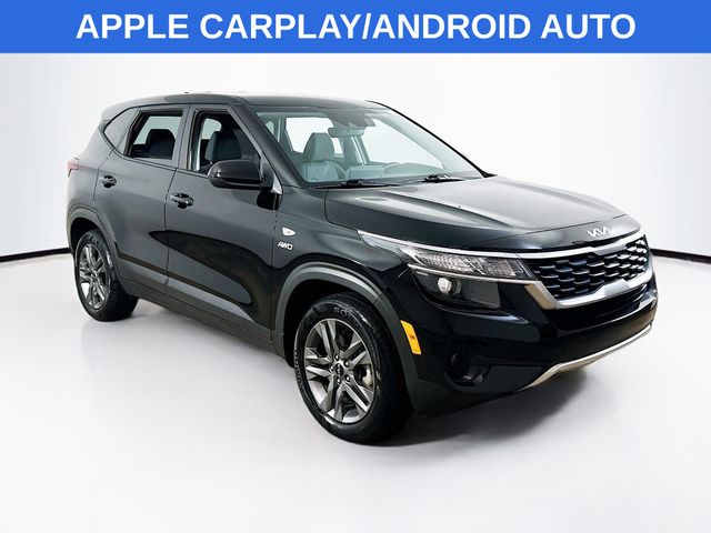 2023 Kia Seltos LX's photo