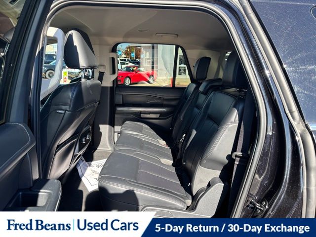 2024 Ford Expedition MAX XLT photo 2