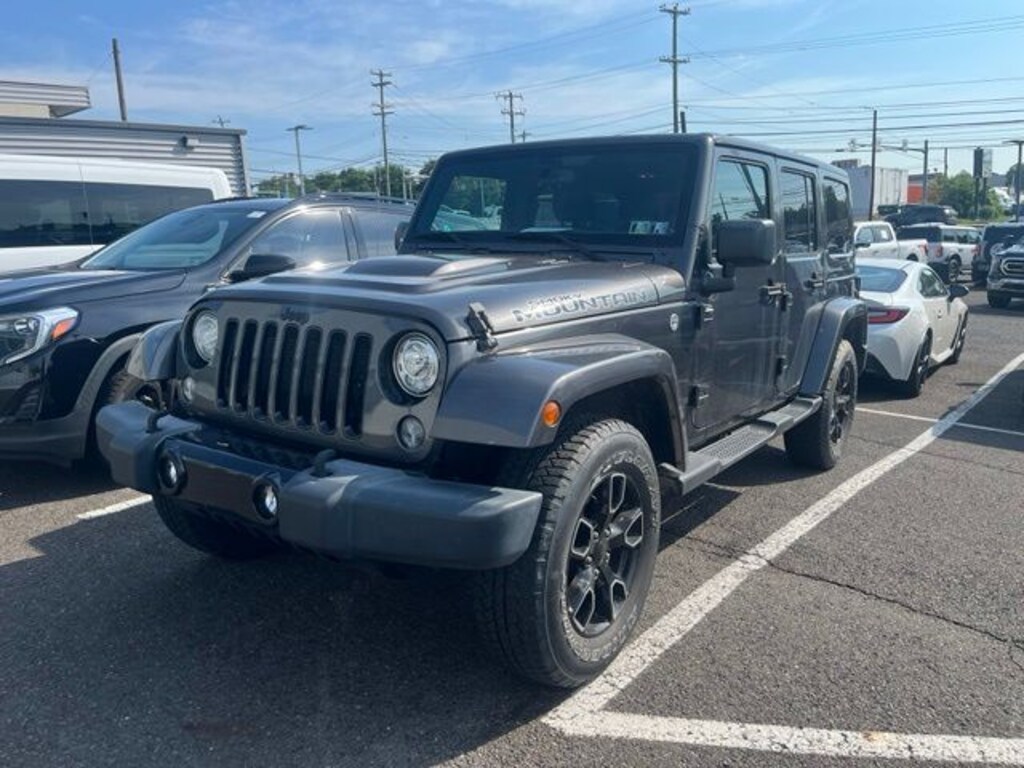 Used 2017 Jeep Wrangler Unlimited Sahara SUV
