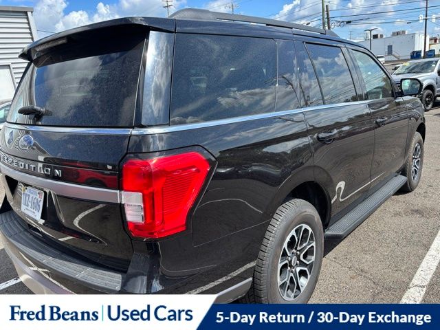 2024 Ford Expedition XLT photo 2