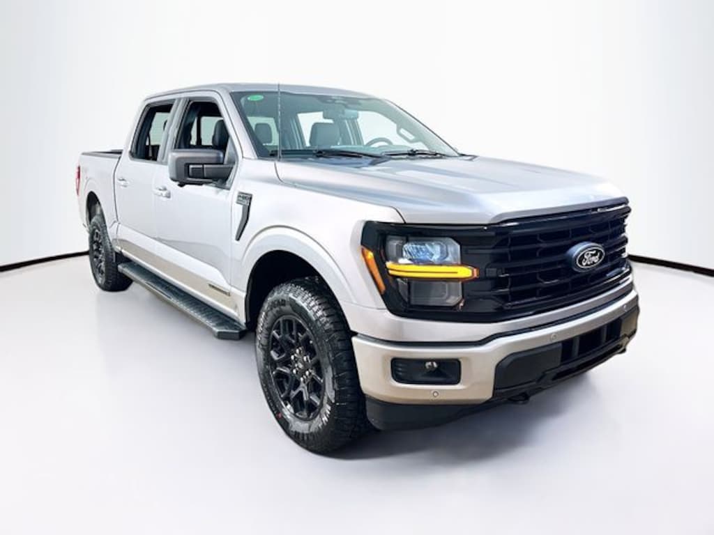New 2025 Ford F-150 XLT Truck SuperCrew Cab