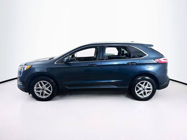 2022 Ford Edge SEL photo 4