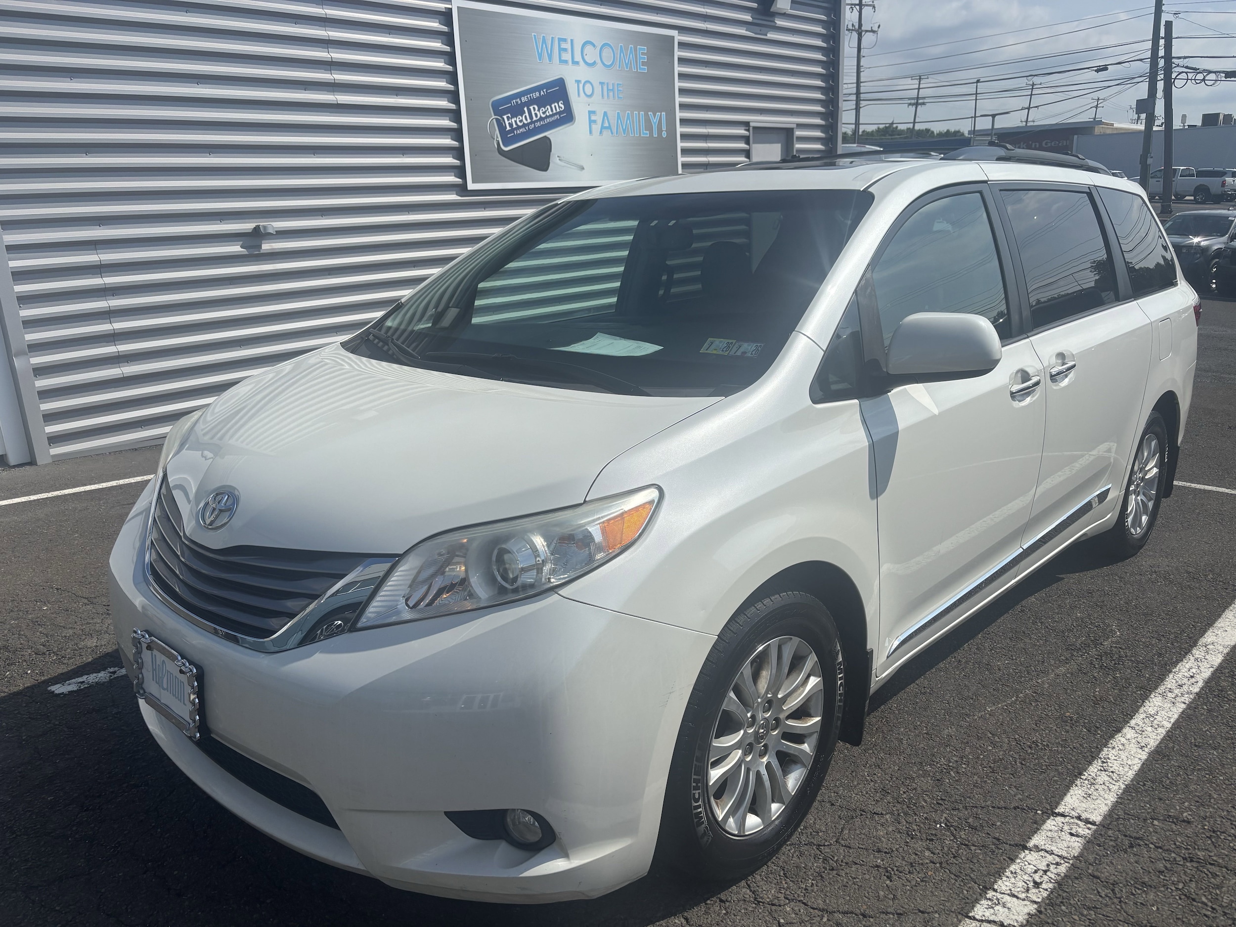 Used 2017 Toyota Sienna XLE Premium with VIN 5TDYZ3DC3HS874365 for sale in Langhorne, PA