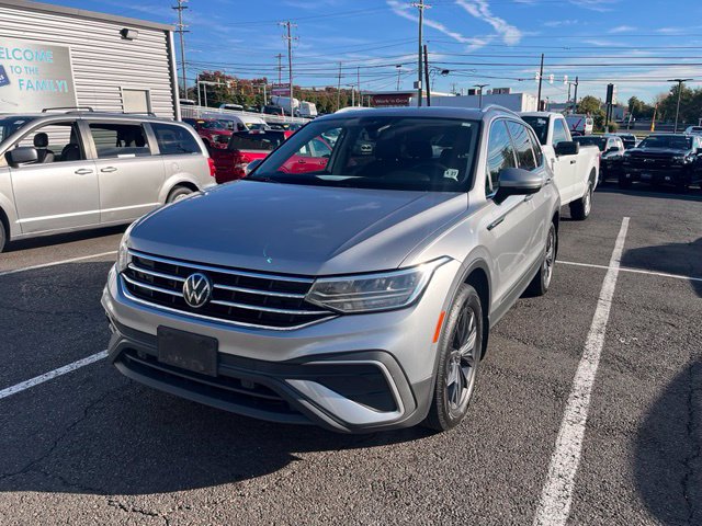 Used 2022 Volkswagen Tiguan 2.0T SE SUV