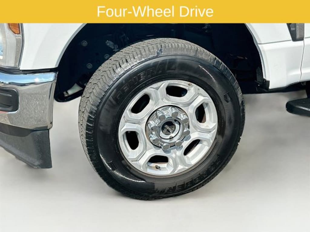 Certified 2026 Ford F-250SD XLT Truck Crew Cab