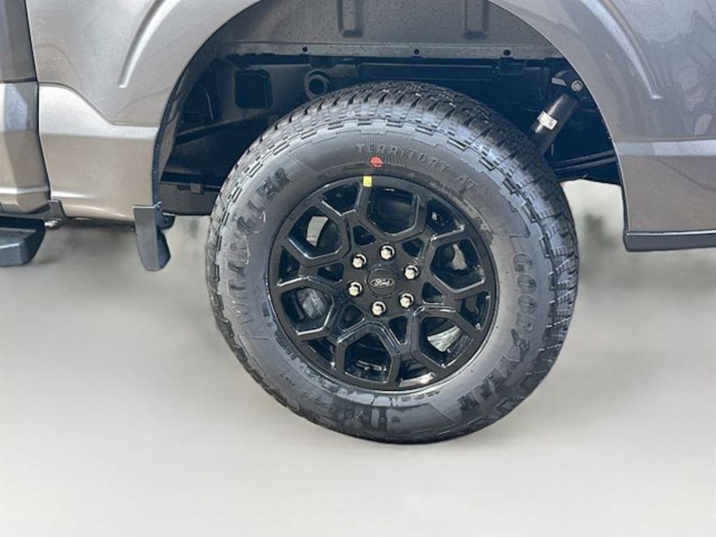 New 2025 Ford F-150 XLT Truck SuperCrew Cab