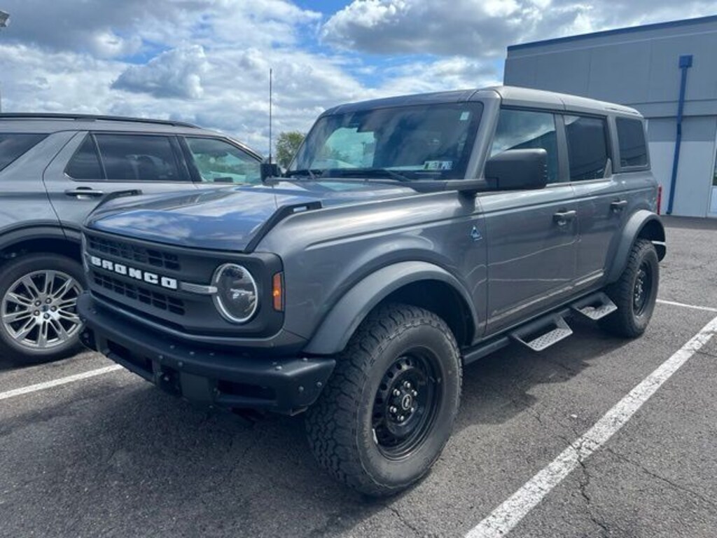 Used 2023 Ford Bronco Black Diamond SUV
