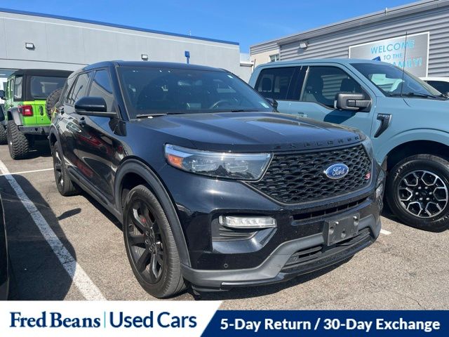 2023 Ford Explorer ST 4WD's photo