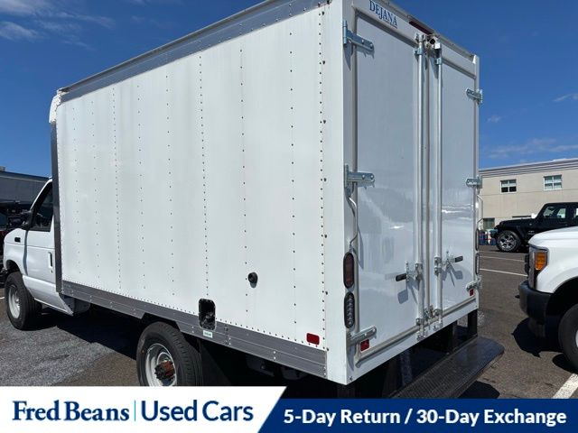 2025 Ford E-350 Base photo 3