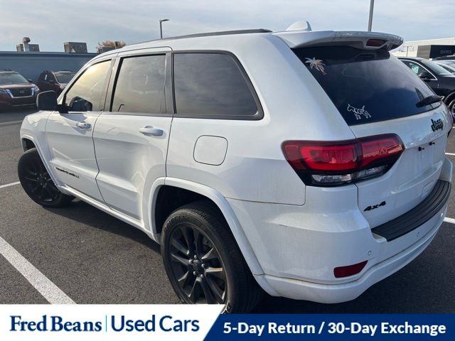 2019 Jeep Grand Cherokee Altitude photo 2