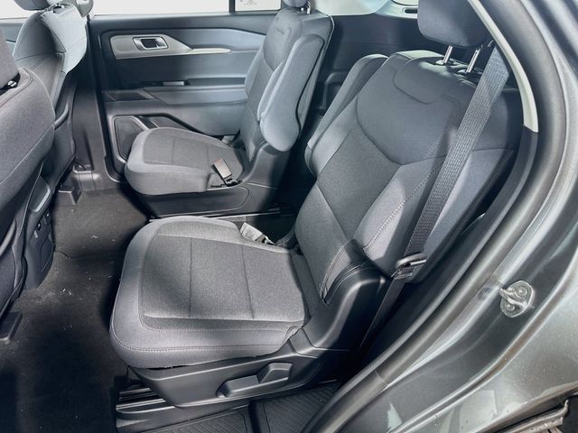 2026 Ford Explorer Active - Photo 7