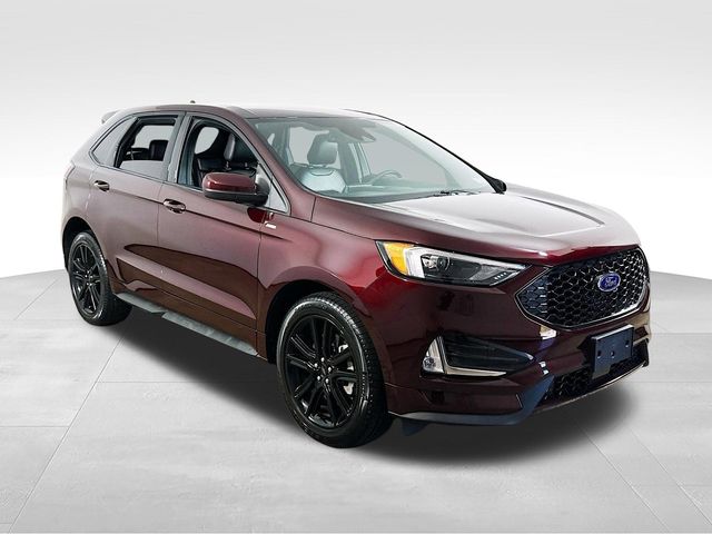 2023 Ford Edge ST-Line AWD's photo