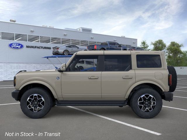 2025 Ford Bronco Outer Banks photo 3