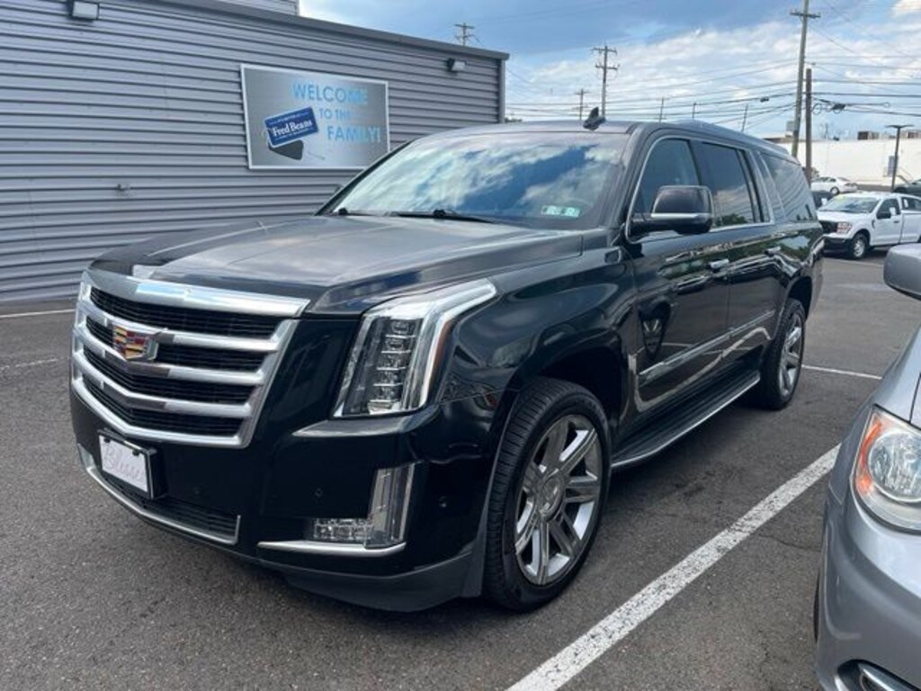 Used 2017 Cadillac Escalade ESV Luxury SUV