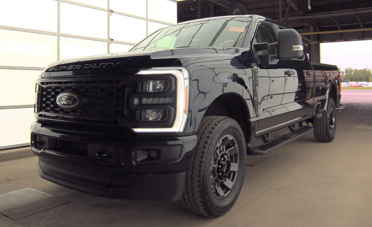 Certified 2023 Ford F-250 Super Duty XL with VIN 1FT8W2BA6PEC07976 for sale in Langhorne, PA