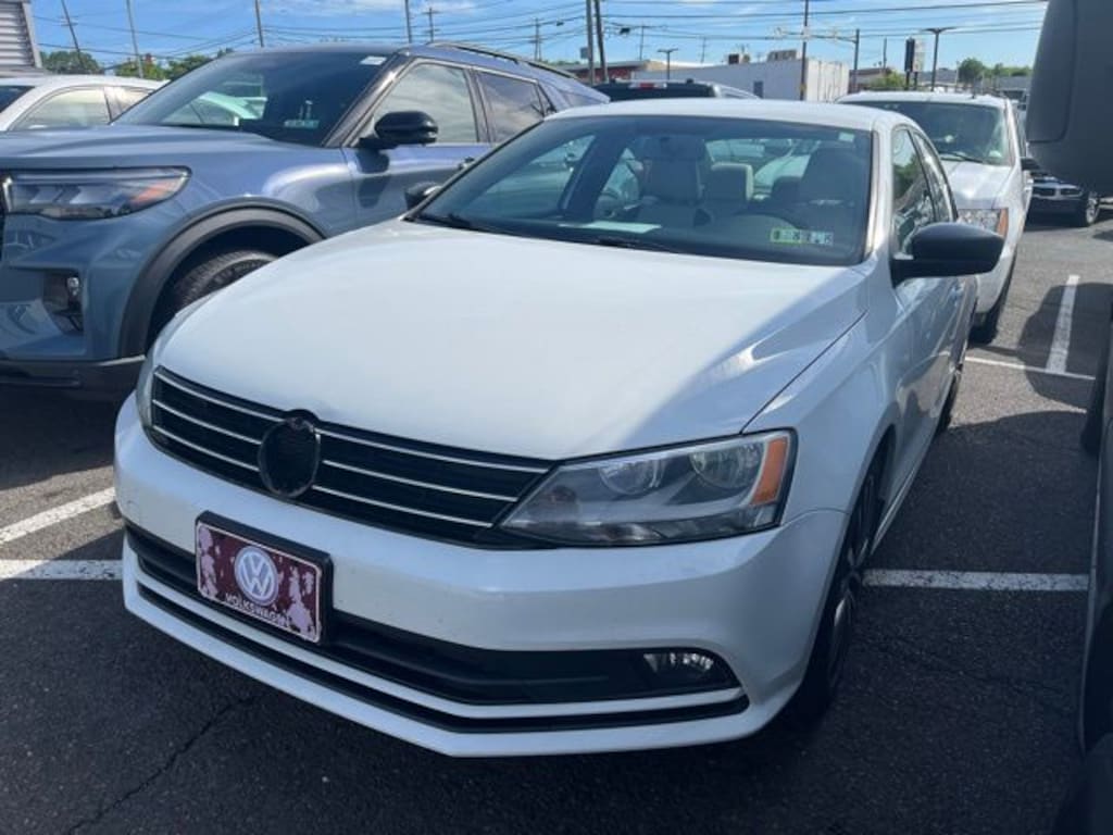 Used 2016 Volkswagen Jetta 1.8T Sport Sedan