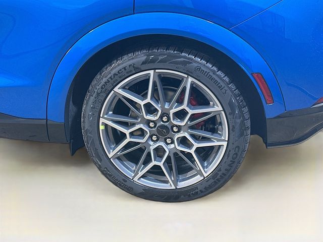 2025 Ford Mustang Mach-E GT photo 4