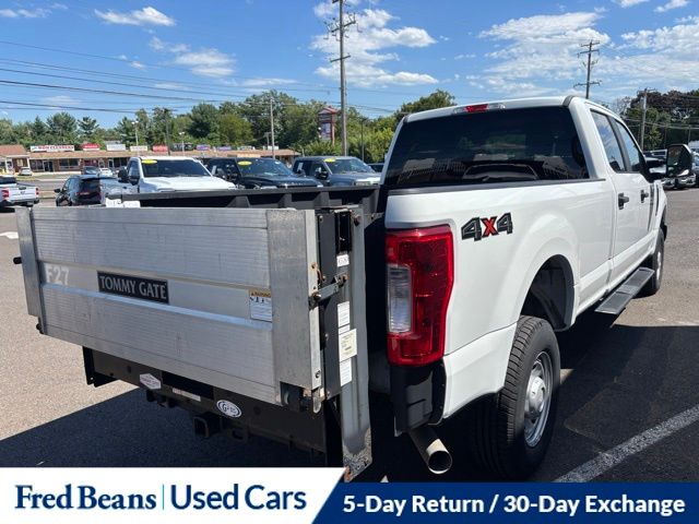 2017 Ford F-350 photo 3