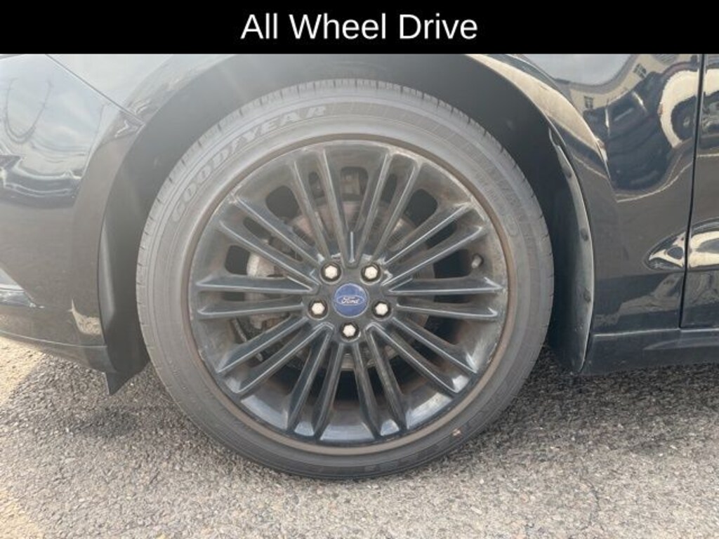 Used 2016 Ford Fusion SE Sedan