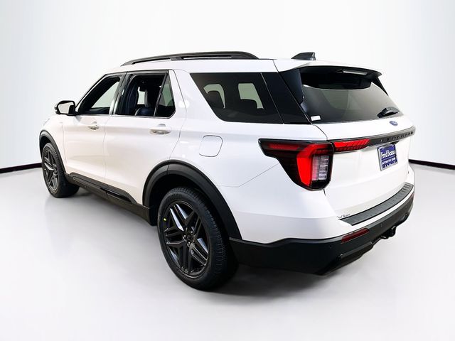 2026 Ford Explorer ST-Line photo 3