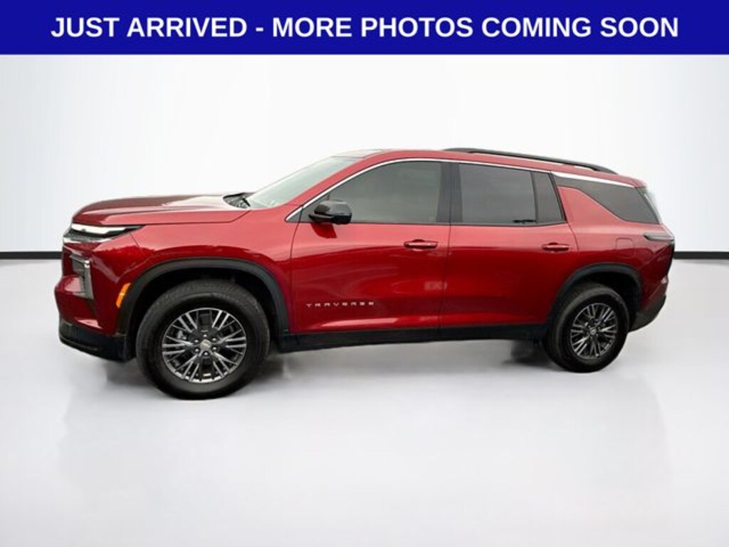 Used 2026 Chevrolet Traverse LT SUV