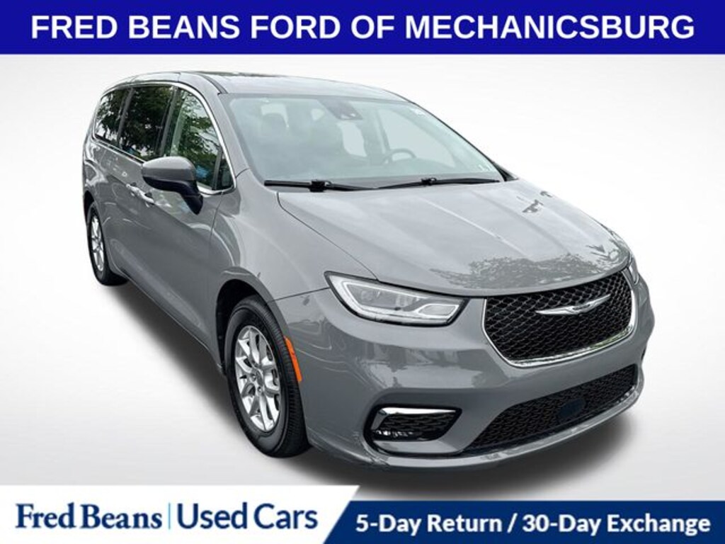 Certified 2023 Chrysler Pacifica Touring L Van Passenger Van