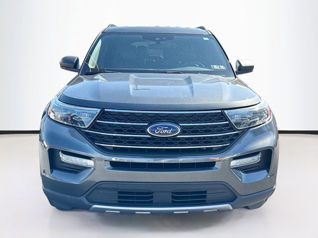2020 Ford Explorer XLT photo 2