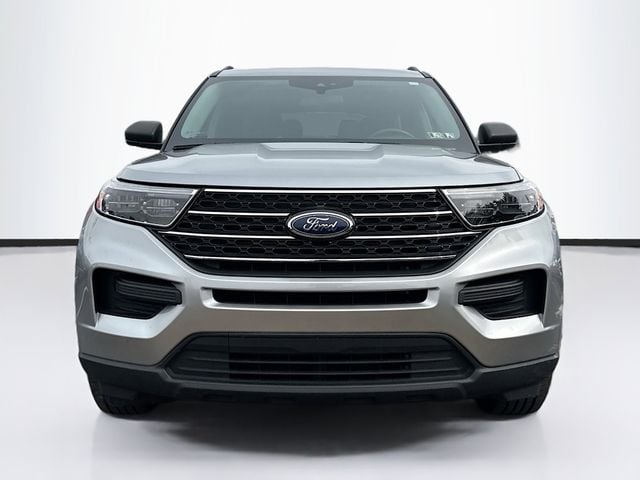 2022 Ford Explorer XLT photo 2