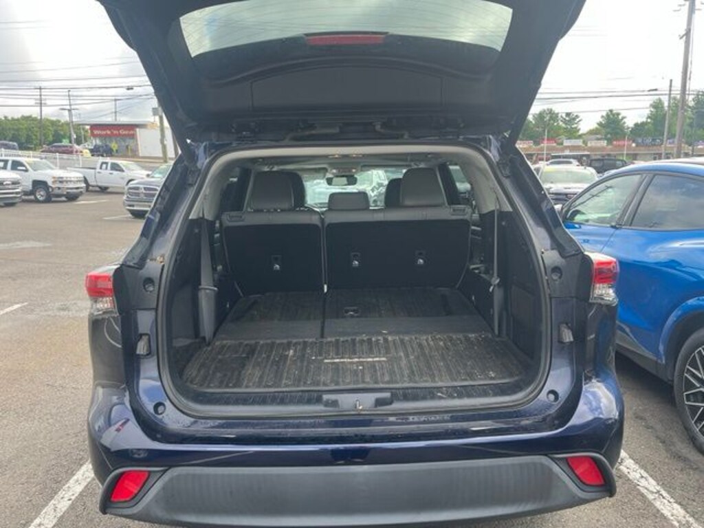 Used 2020 Toyota Highlander XLE SUV