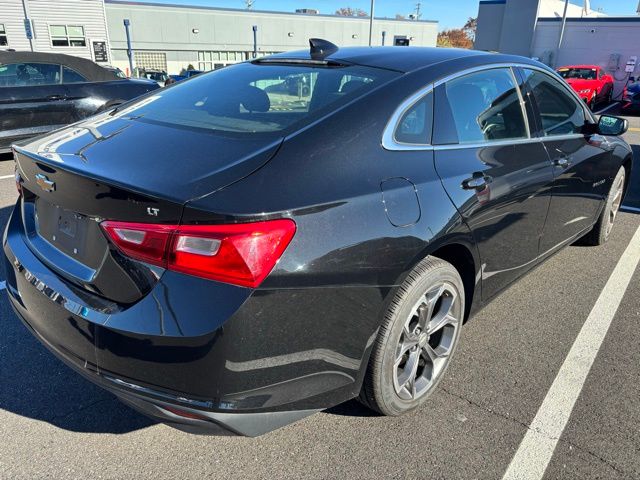 2023 Chevrolet Malibu 1LT photo 3