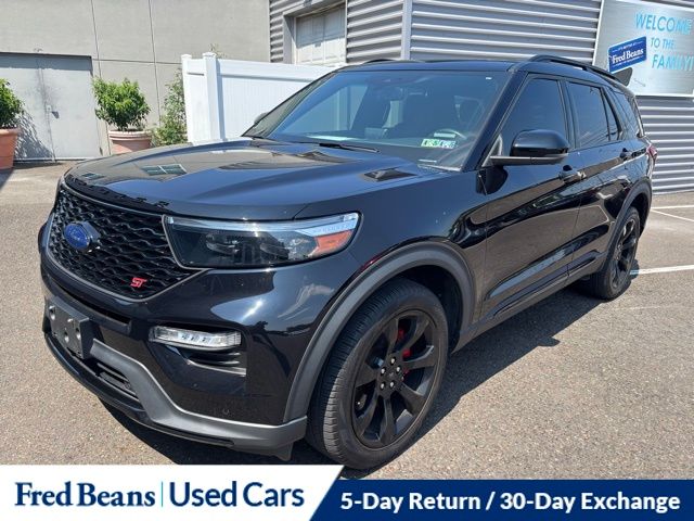 2023 Ford Explorer ST photo 2