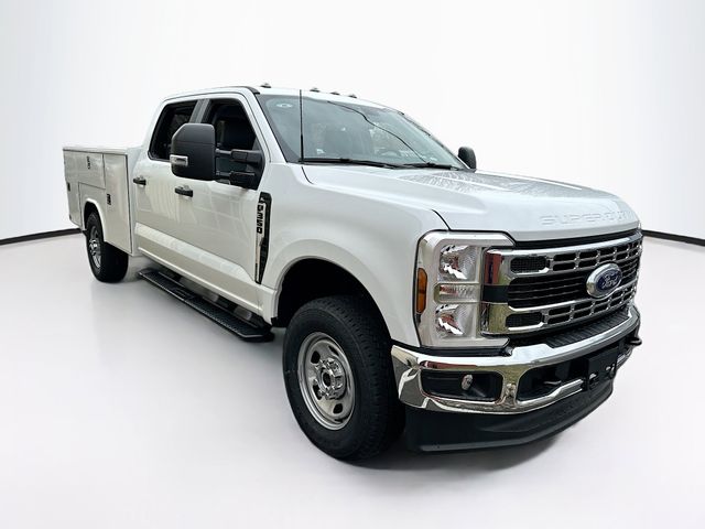 2026 Ford F-350 Super Duty Chassis Cab