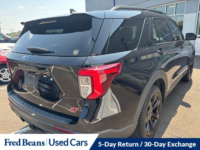 2023 Ford Explorer ST photo 3
