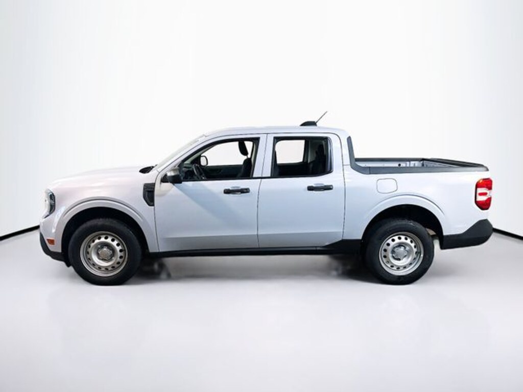 New 2025 Ford Maverick XL Truck SuperCrew