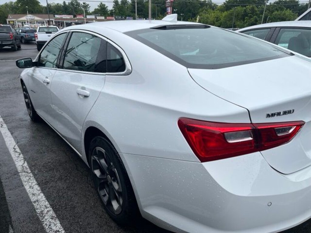 Used 2024 Chevrolet Malibu LT Sedan