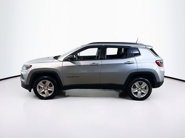 2022 Jeep Compass Latitude photo 4