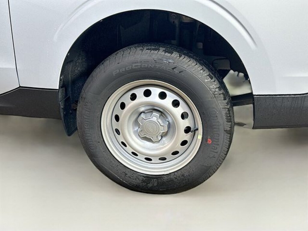 New 2025 Ford Maverick XL Truck SuperCrew