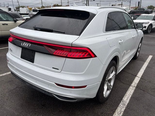 2019 Audi Q8 Premium Plus photo 3