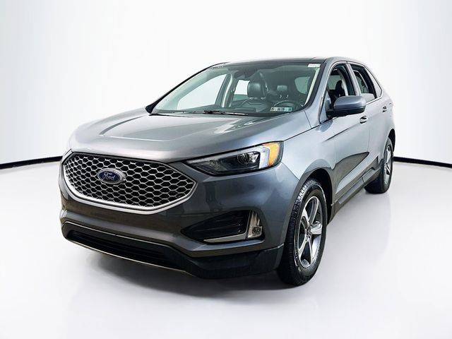 2023 Ford Edge SEL photo 3