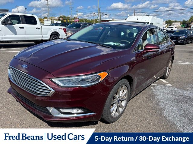 2017 Ford Fusion SE photo 2