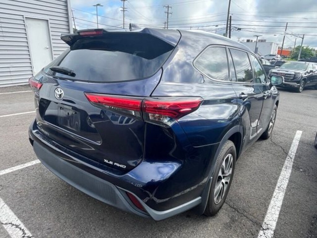 Used 2020 Toyota Highlander XLE SUV