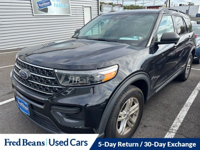 2022 Ford Explorer XLT photo 2