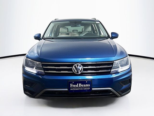 2018 Volkswagen Tiguan SE photo 2