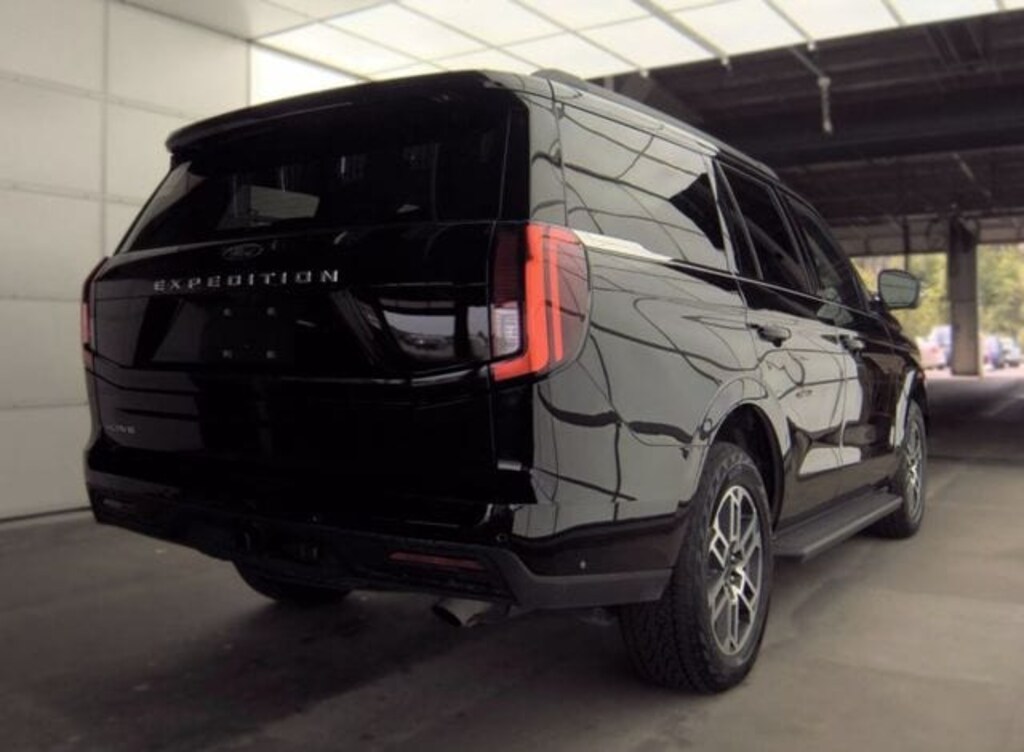 Certified 2025 Ford Expedition Active SUV
