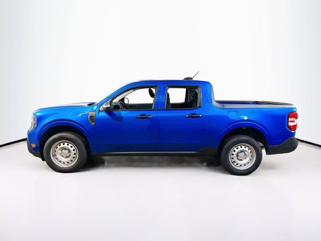 New 2025 Ford Maverick XL Truck SuperCrew