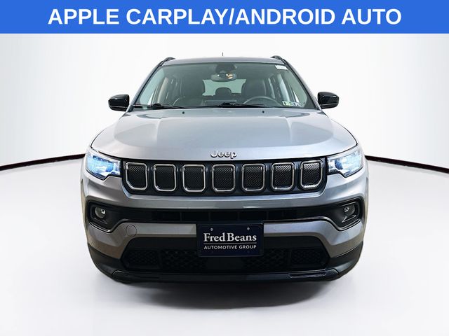 2022 Jeep Compass Latitude photo 2