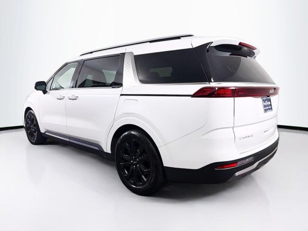 Used 2024 Kia Carnival SX MPV