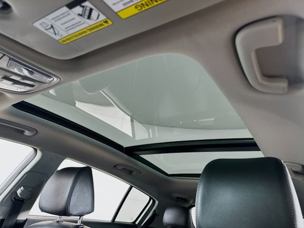 Used 2022 Kia Sportage EX SUV