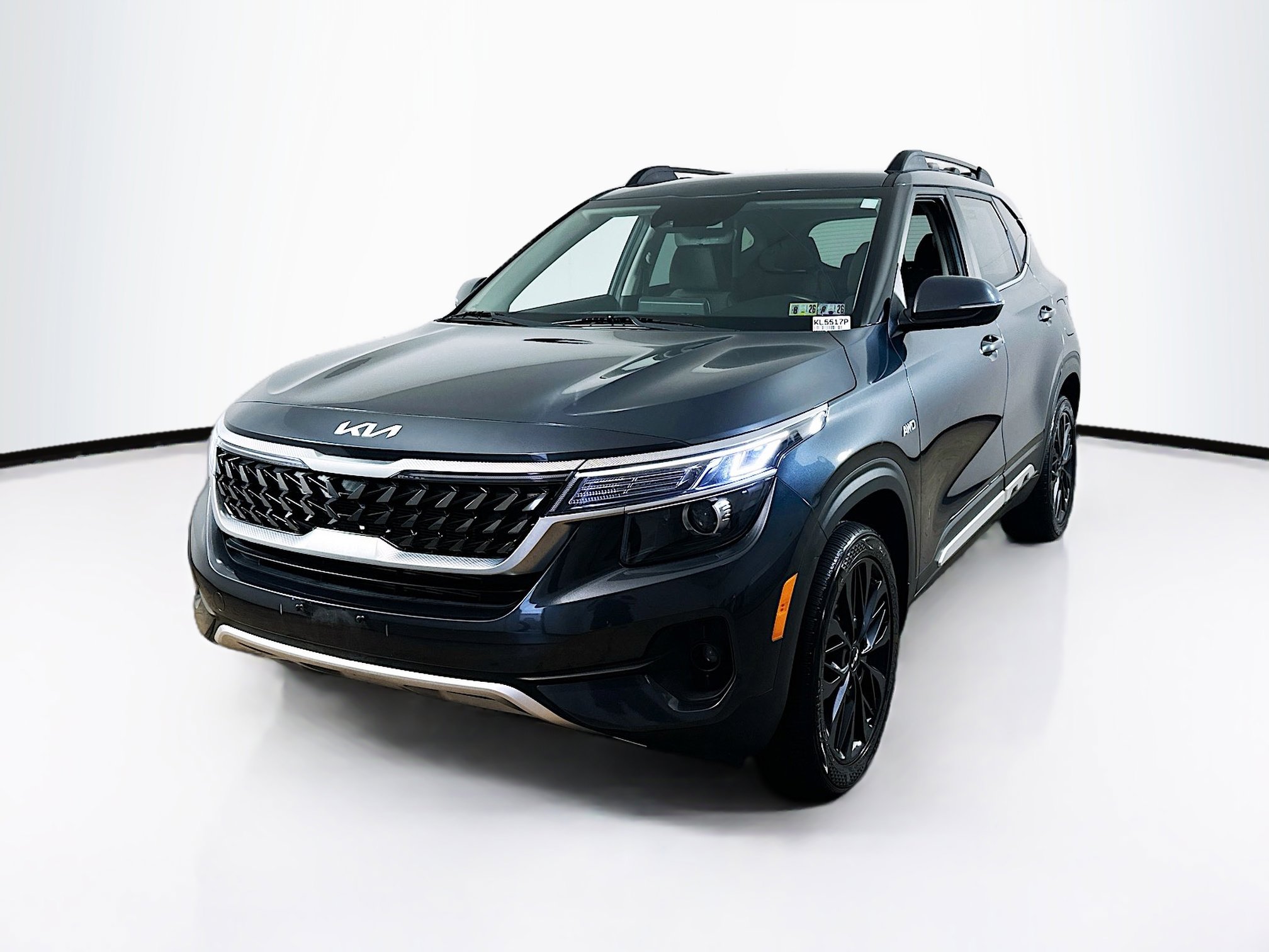 2022 Kia Seltos Nightfall Edition photo 3